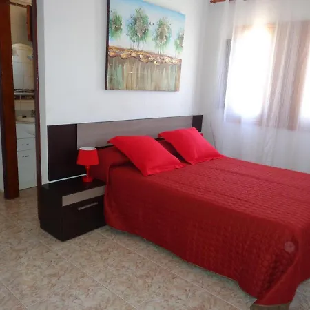With 4 Bedrooms In Las Palmas With Wonderful Mountain View Private Pool Enclosed Garden 20 Km From The Beach *